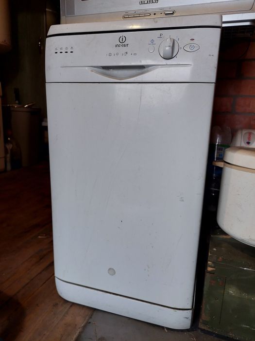Посудомоечная машина Indesit