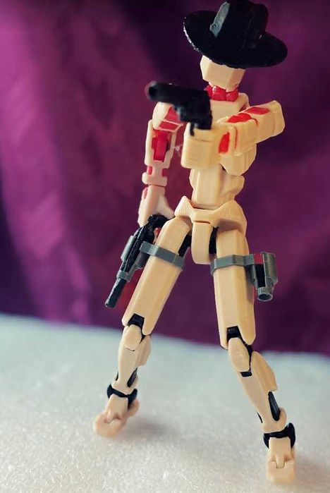 Dummy 13 робот Lucky 13 "Дикий запад, ковбой" в шляпе с револьверами