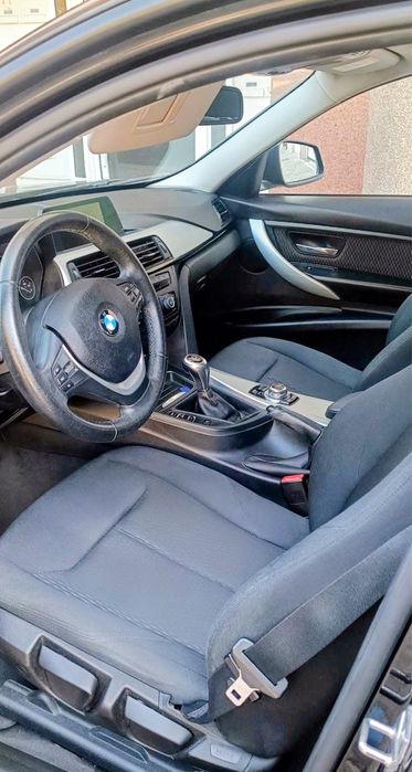 Bmw 318 D de 2013 — photo 4