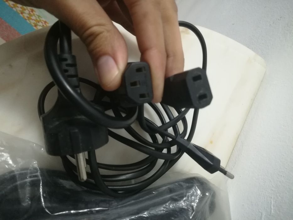 Power Cables438774228761989121