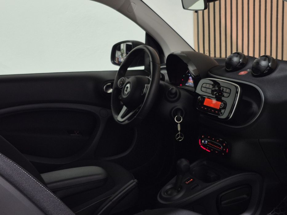 Smart Fortwo - 20.000KM - AUTOMÁTICO | GARANTIA | NACIONAL - 2019