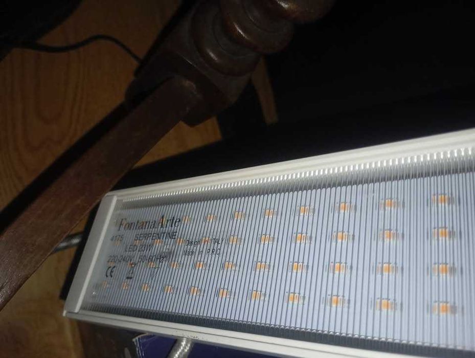 à venda:
magnífico candeeiro pendente Serpente