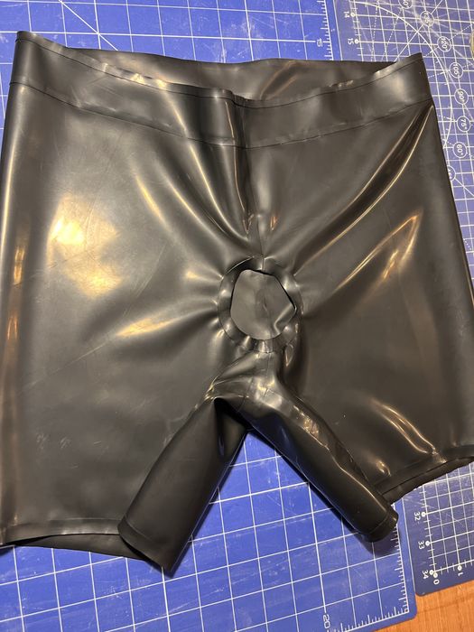 Spodenki meskie z otworem lateks latex