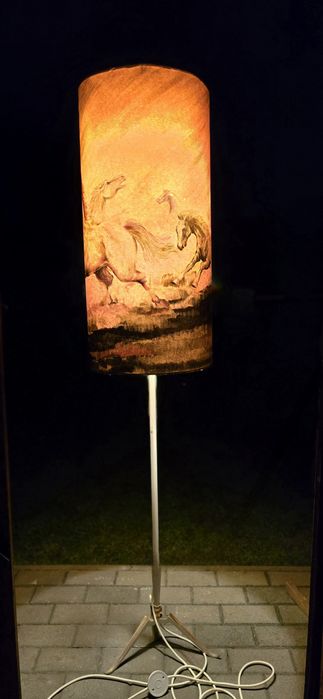 Lampka nocna podłogowa