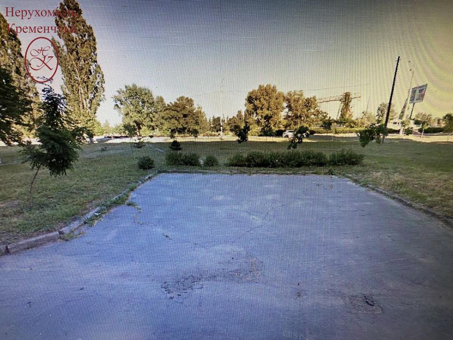 Продам комерційне приміщення на 1 Занасипі 300 м2