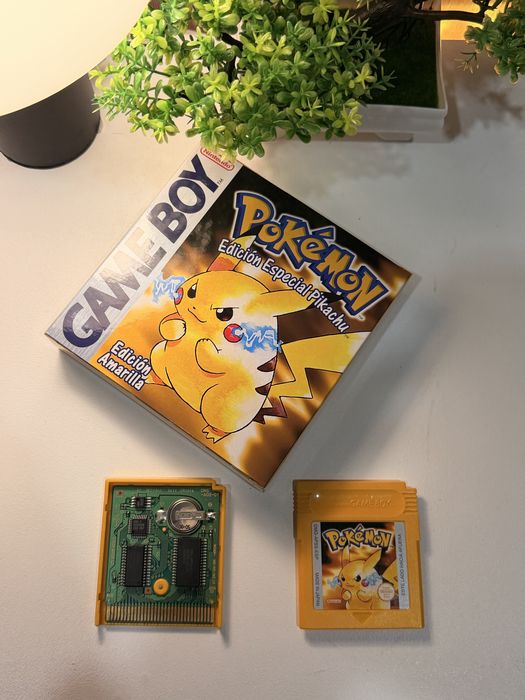 Jogo Pokémon Yellow Pikachu ESP Gameboy