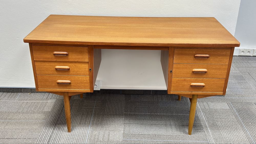 Biurko skandynawskie po renowacji - jak NOWE