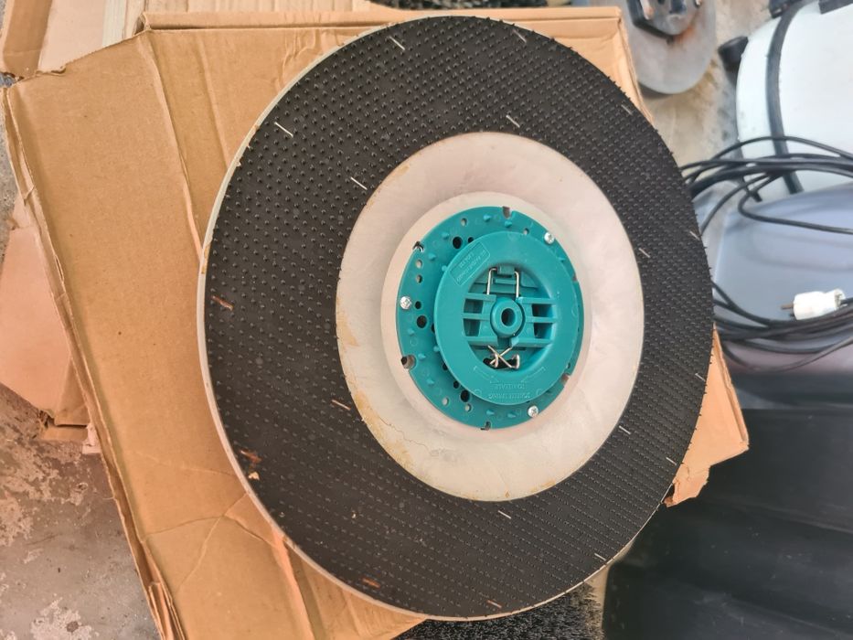 Escovas para maquinas limpeza tennant