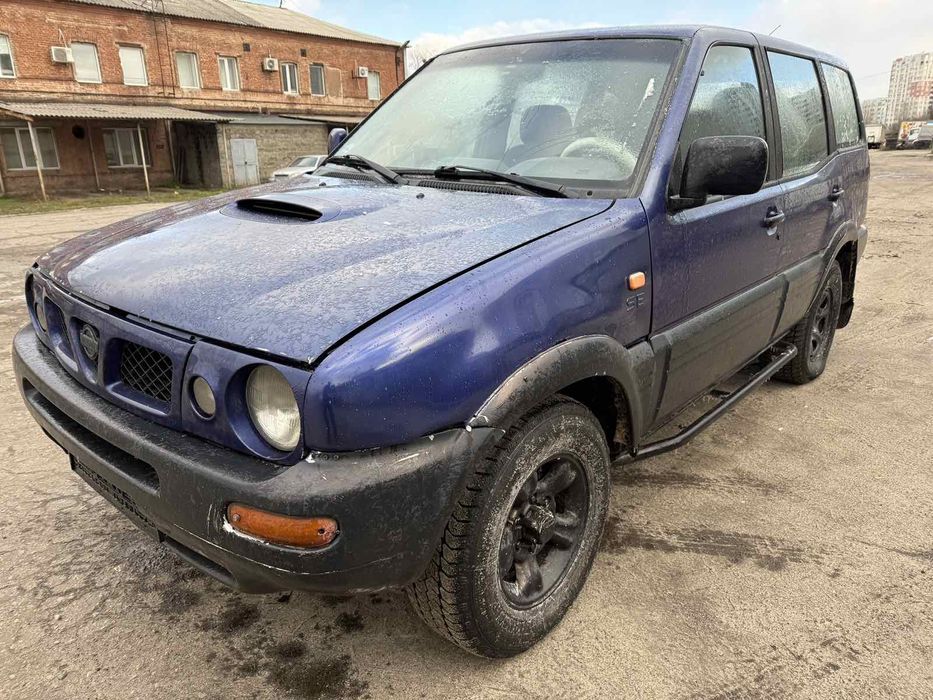 Nissan Terrano 2000рік 2,7дизель повний привід 4х4