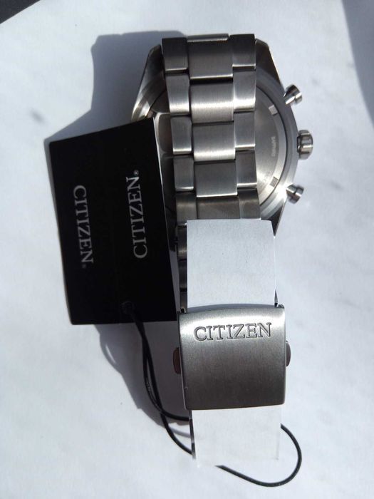 Титановые часы Citizen Eco-Drive. Солнечная батарея, сапфир, хронограф