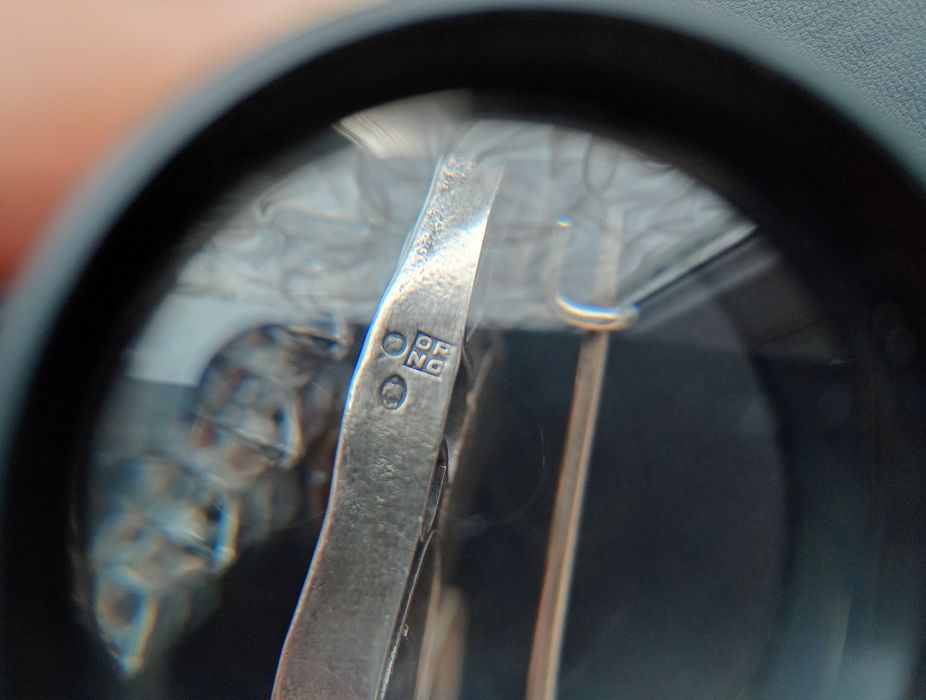 Srebrna duża broszka ORNO bursztyn