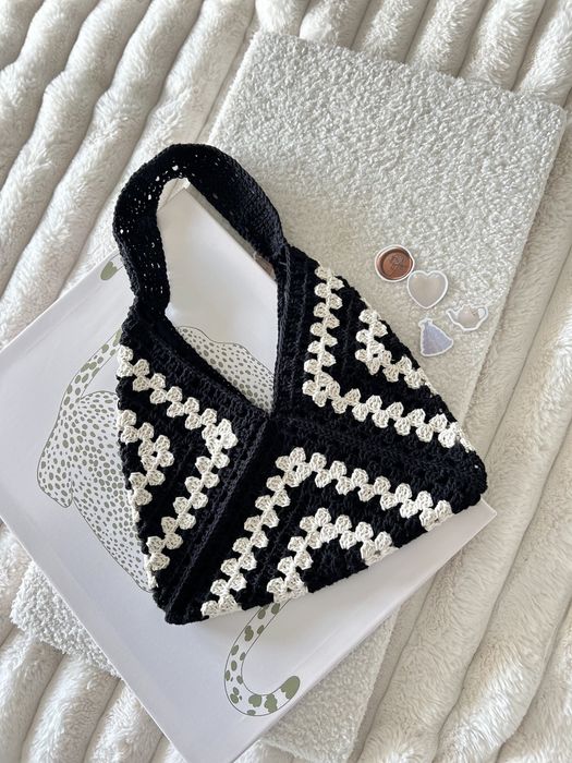 Mala de crochê - modelo Nala