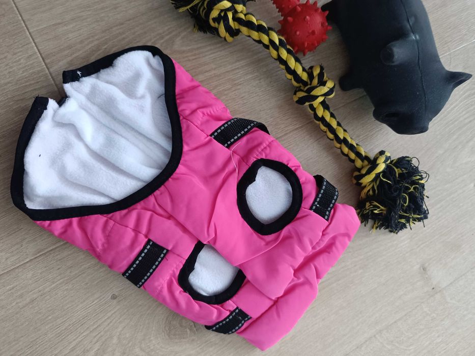 Kurtka zimowa dla psa z szelkami 25cm 26cm