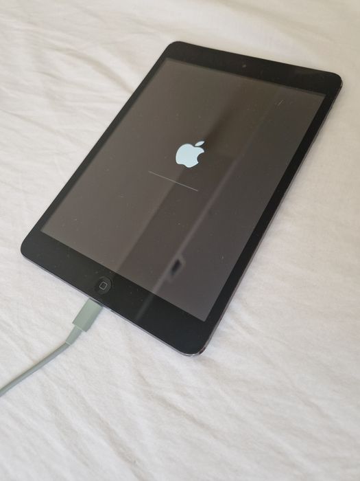 iPad Mini 1 (A1432) 32 GB Wi-Fi – Cinzento Espacial (Space Gray)