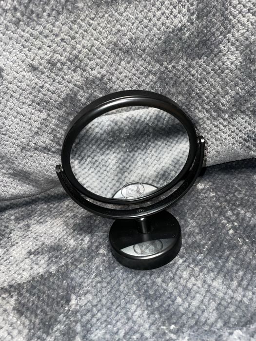 Black Color Mirror64285351382401124