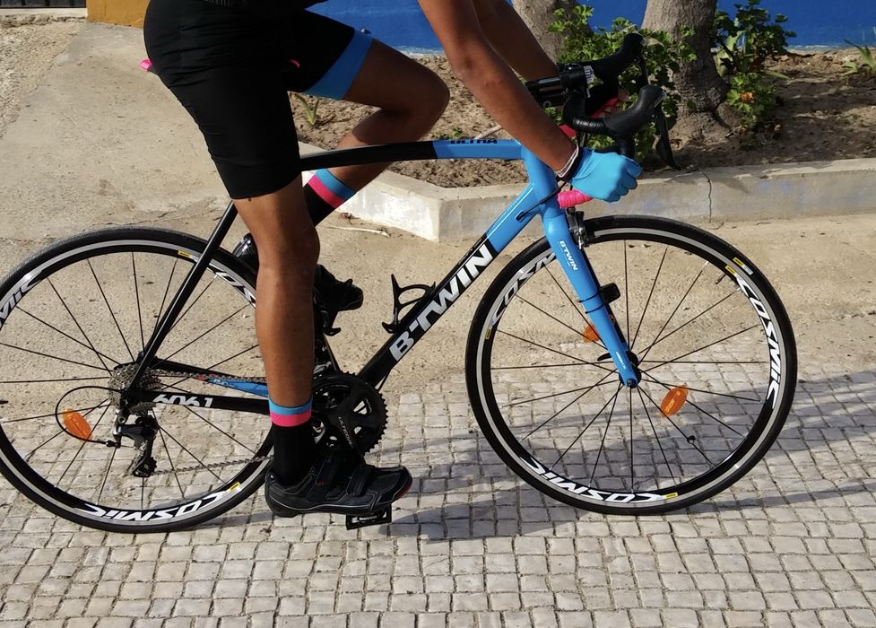 Bicicleta estrada BTwin ultra 720 AF