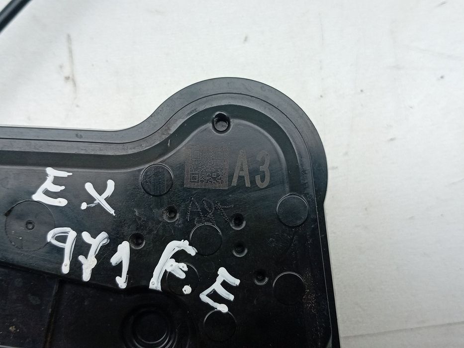 Fechadura / fecho porta frente esquerdo PEUGEOT 108