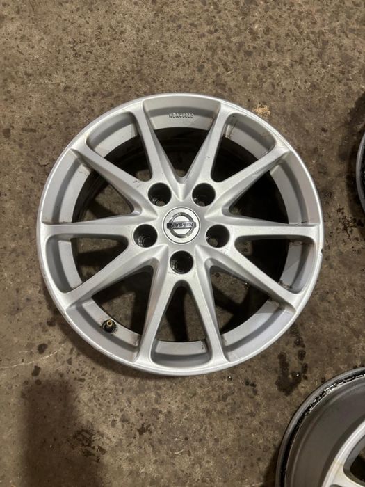 Литі легкосплавні титанові диски титани R16 5*114.3 Nissan Renault