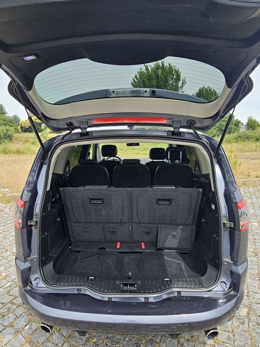 Carrinha Ford SMax
