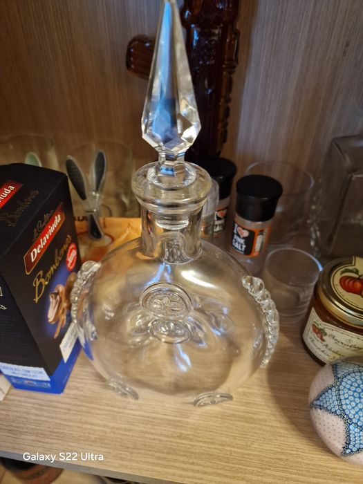 garrafa de cristal conhaque  remy martim luis Xlllde 1 qualidade ,vazi