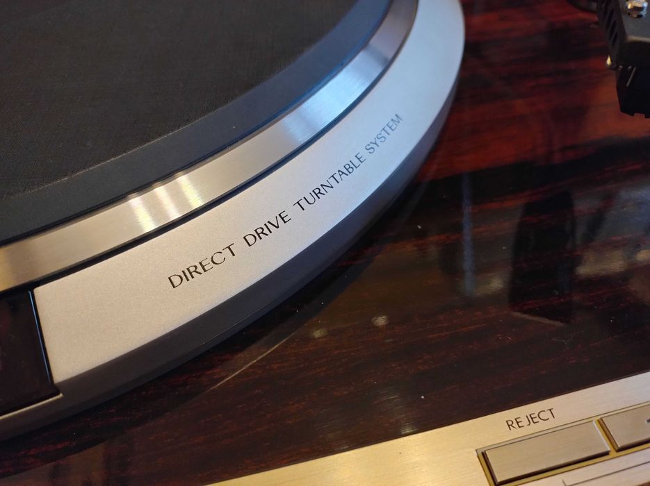 Gramofon VICTOR QL-Y7