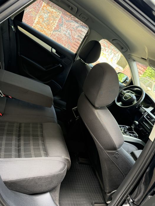 AUDI A4 B8 2.0 TDI CR 143KM 6 BIEGÓW LED Xenon S-Line Alu19 Navi Tempomat