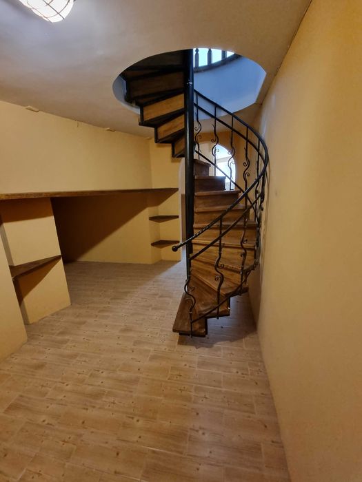 Продаж будинку в центрі, 467 кв.м. Представник власника.