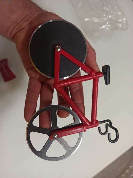 Road Bike Pizza Cutter429811039921786883
