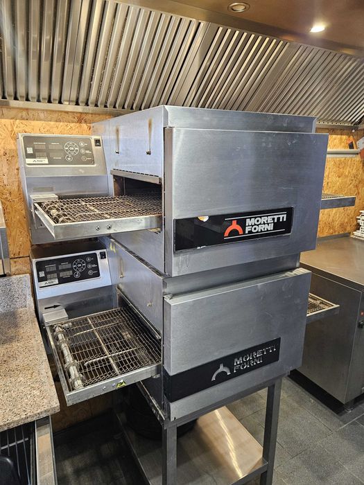 Piec przelotowy Moretti Forni T64E, piec taśmowy do pizzy, zapiekanek