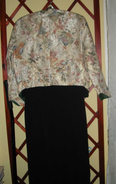 Marynarka,bolerko zakiert satyna brokat r.42