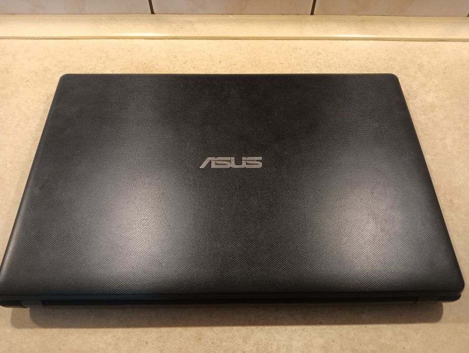 Laptop Asus X55 windows 10
