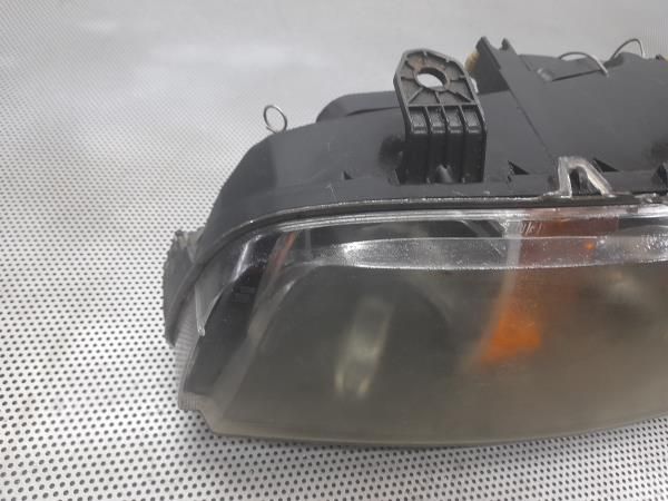 Ótica / farol esquerda FIAT Punto (188_)