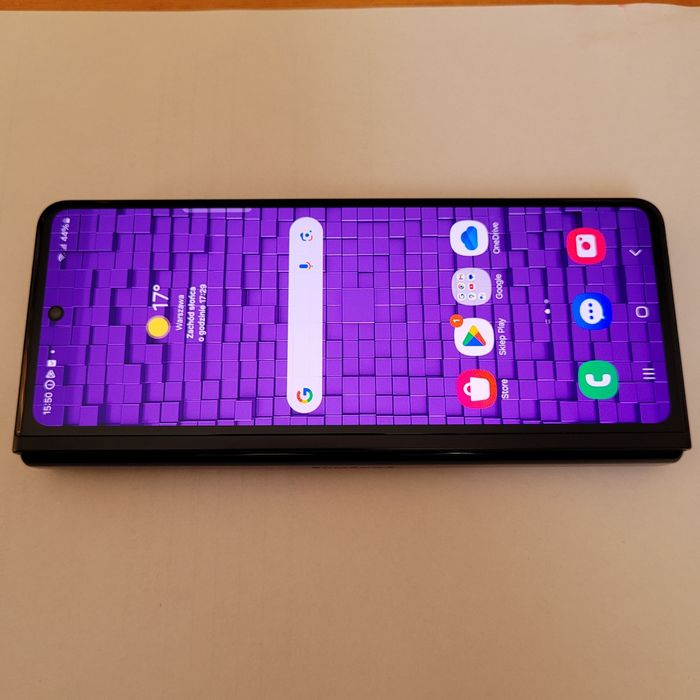 Новий смартфон Samsung Galaxy Z Fold 3 5G чорний — виставковий  зразок