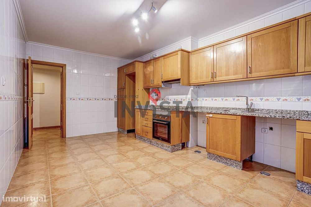 Apartamento T3 pronto a habitar