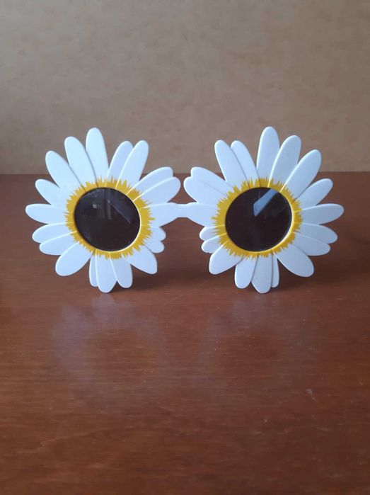 Okulary plastikowe urodzinowe imprezowe - kwiatki stokrotki