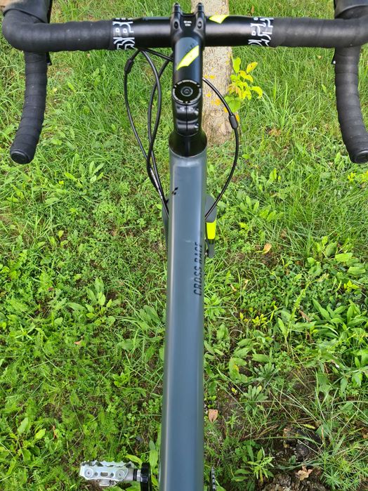 Rower Cube CrossRace Pro r.56 Gravel Shimano 105 / hydraulika