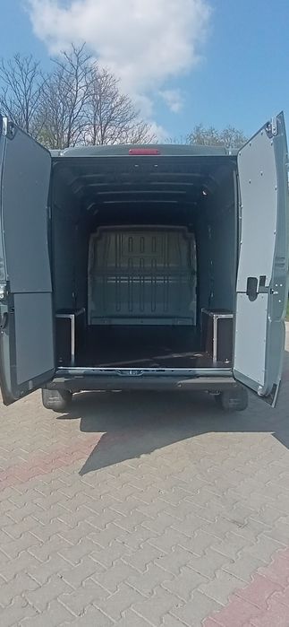 Przeprowadzki/ transport busem