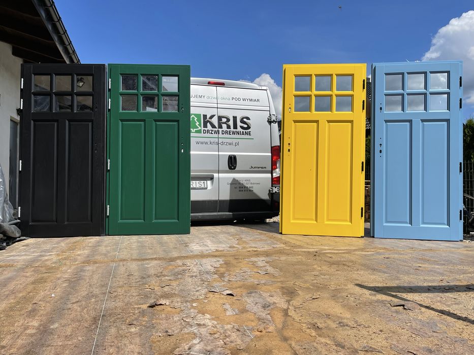 Drzwi zewnętrzne drewniane oliwkowe czyste powietrze 7033