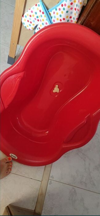 Banheira de bebé de tripé