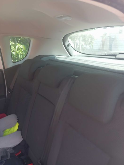 Peugeot 3008 híbrido batido