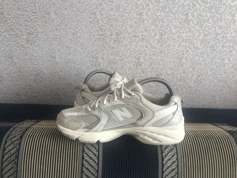 Кросівки  New Balance  42 розмір, по устілці 26,5 см