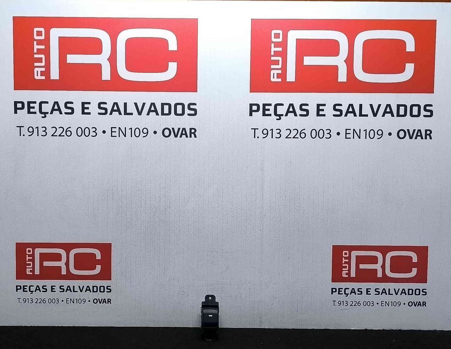Comando / Botão / Interruptor Vidros Trás Esquerdo 93580-C7010 - HYUNDAI i20 II