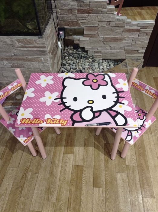 Дитячий столик з 2 стільчиками Hello Kitty хелло кіт (60×60 см) набір
