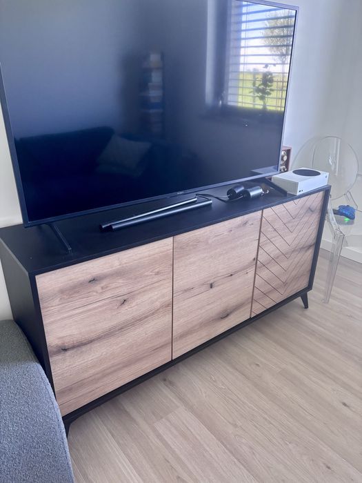 Komoda jodelka czarno drewniana