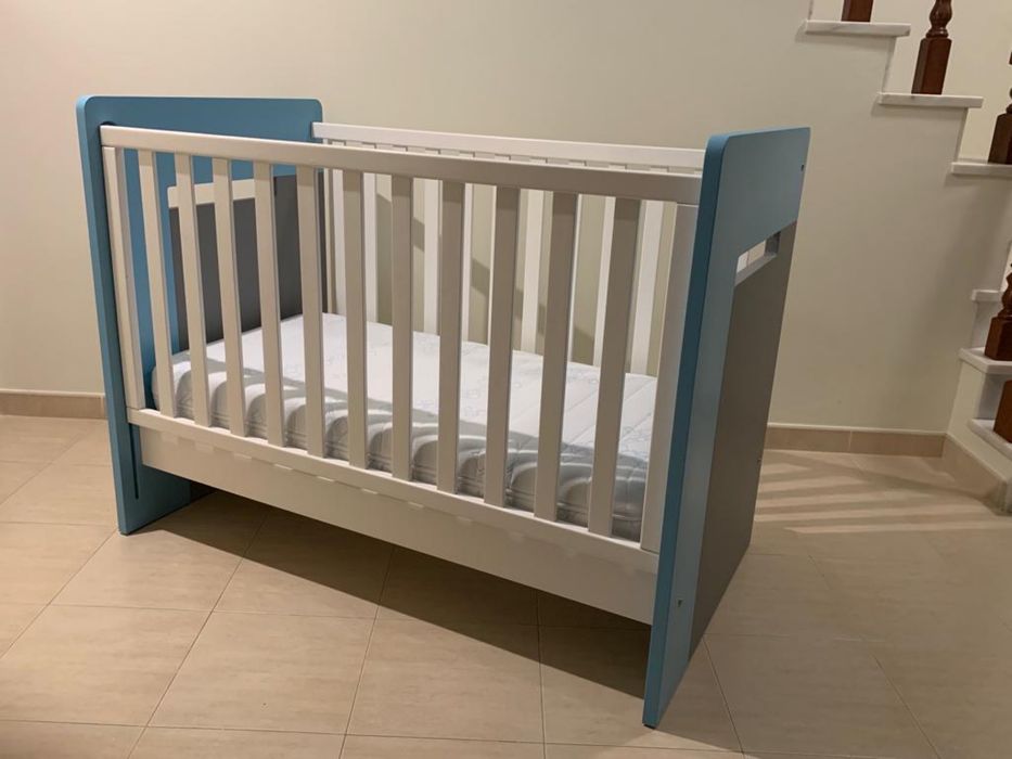 Cama de bébé / criança