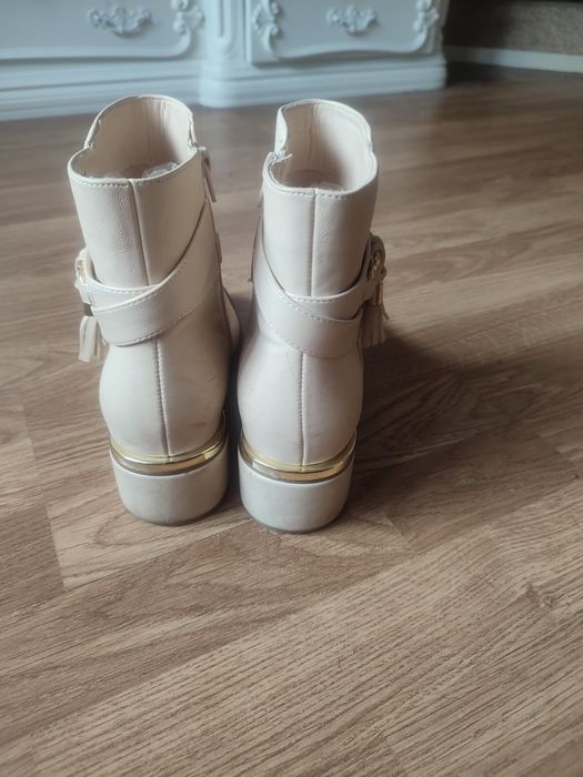 Bota Senhora número 39
