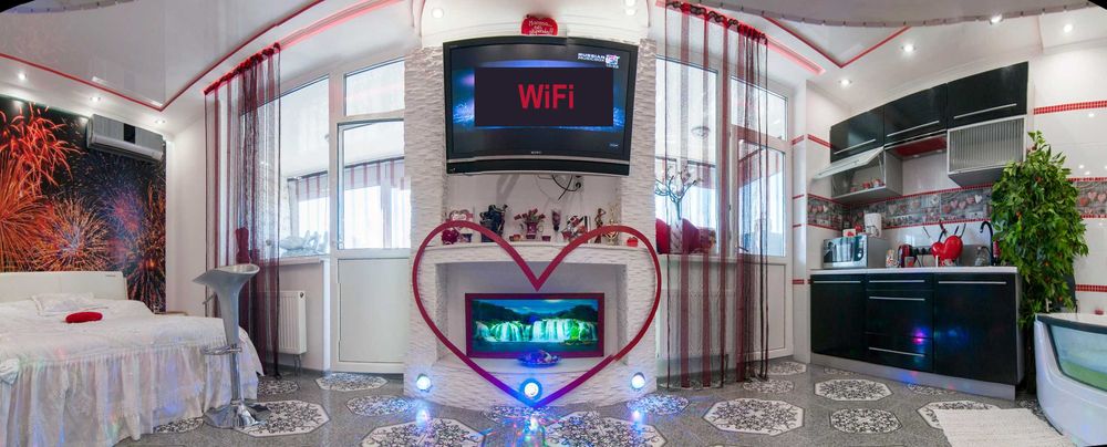 Студия "Любовь" с Джакузи, камином и диско освещением + ПОЧАСОВО!