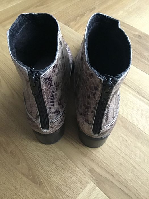 Skórzane kowbojki Reserved