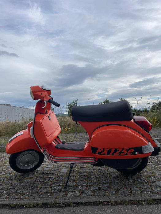Vespa 125e em bom estado