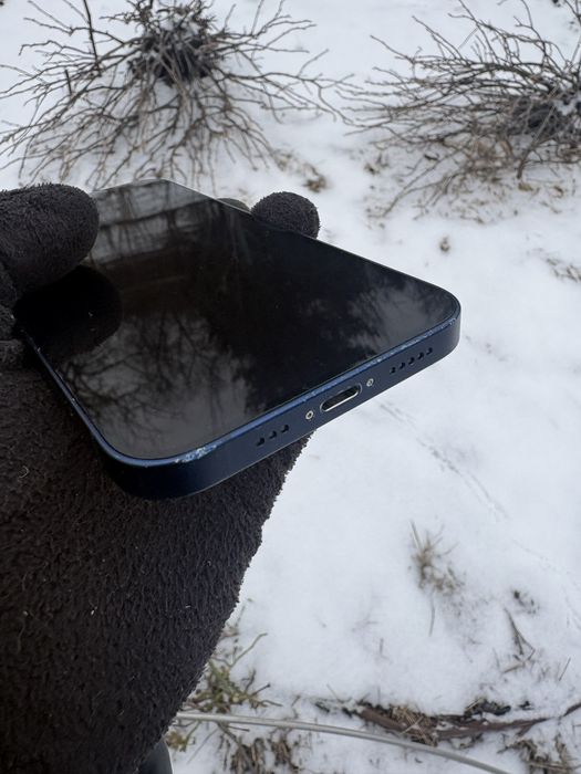 Продам iPhone 12 64gb blue